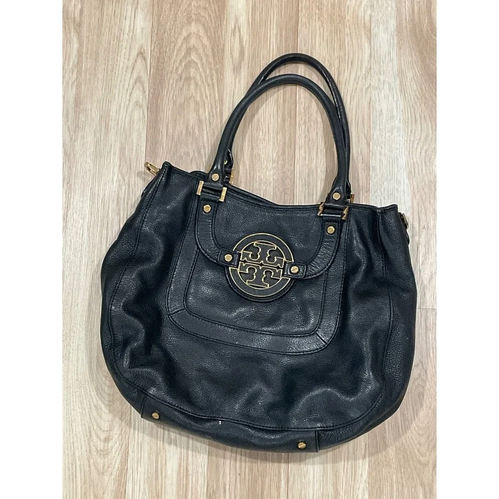 Tory Burch Amanda Hobo Bag Black Pebbled Leather Gold Logo Tote Handbag